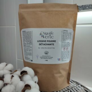 Voir le produit Lessive en poudre détachante au savon végétal du marchand L'Aiguille Verte - Linge & zéro déchet